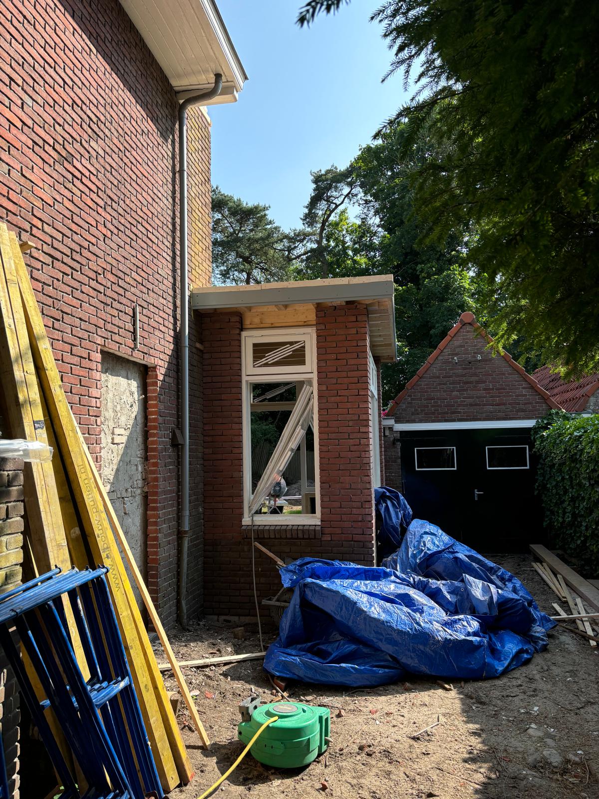 Complete renovatie en uitbouw van karakteristieke woning